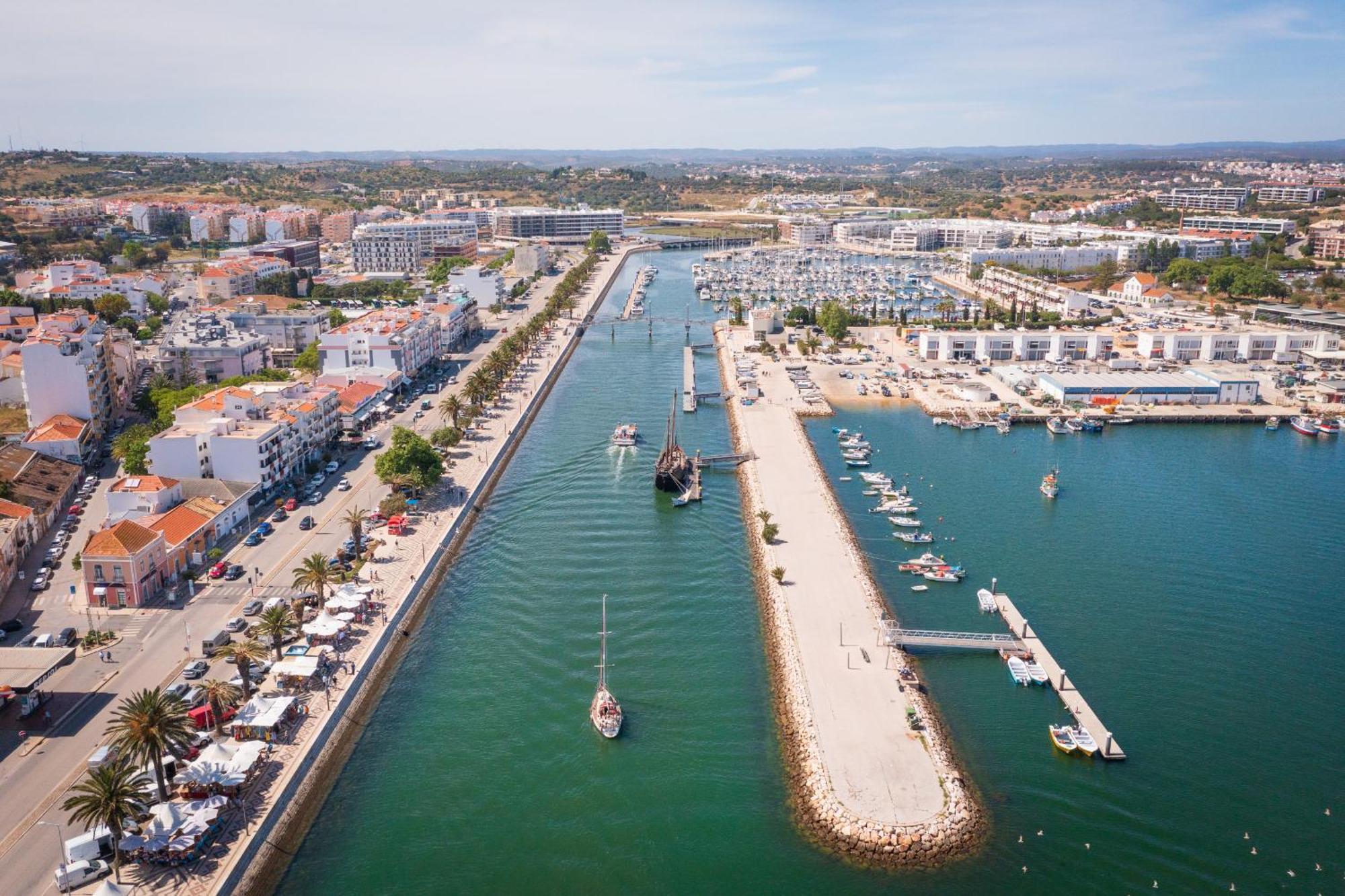 Fabrica Da Ribeira 53 By Destination Algarve Apartment Lagos Bagian luar foto